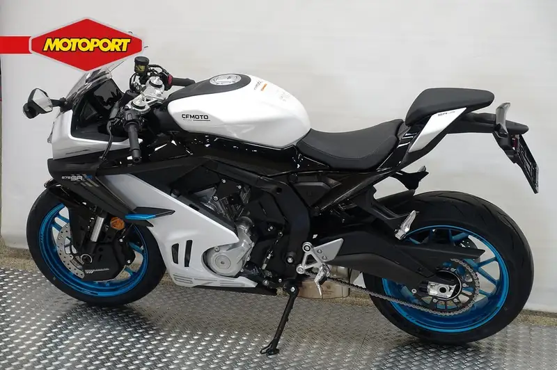 CFMOTO 675SR-R - foto 7