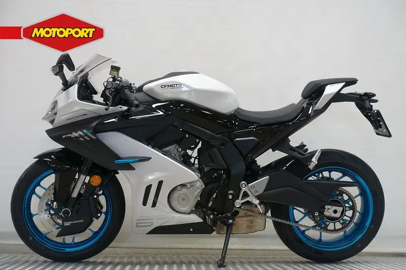 CFMOTO 675SR-R - foto 6