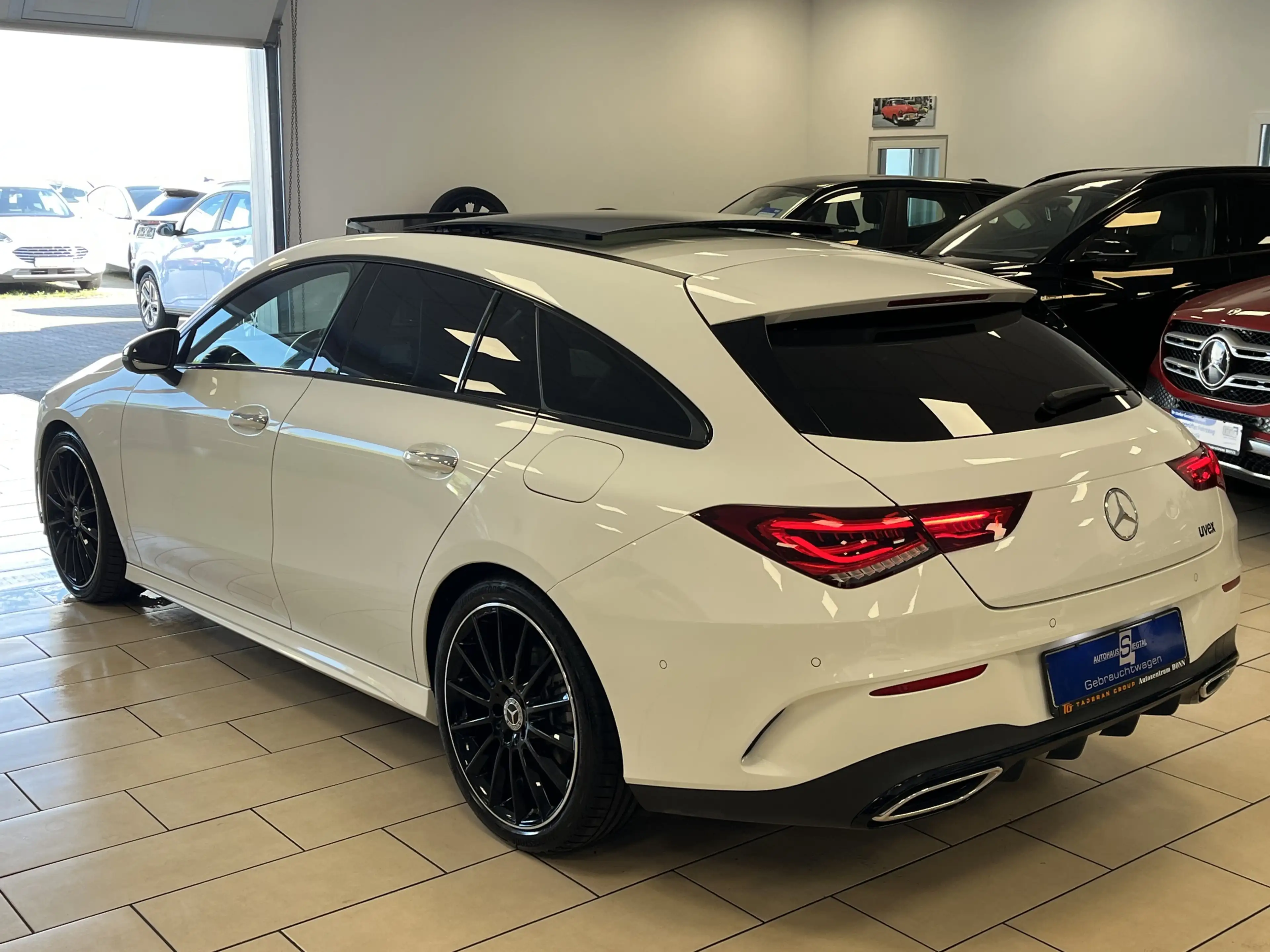 Mercedes-Benz CLA 220 Pano*AHK*HUD*360°Cam*ACC — photo 8