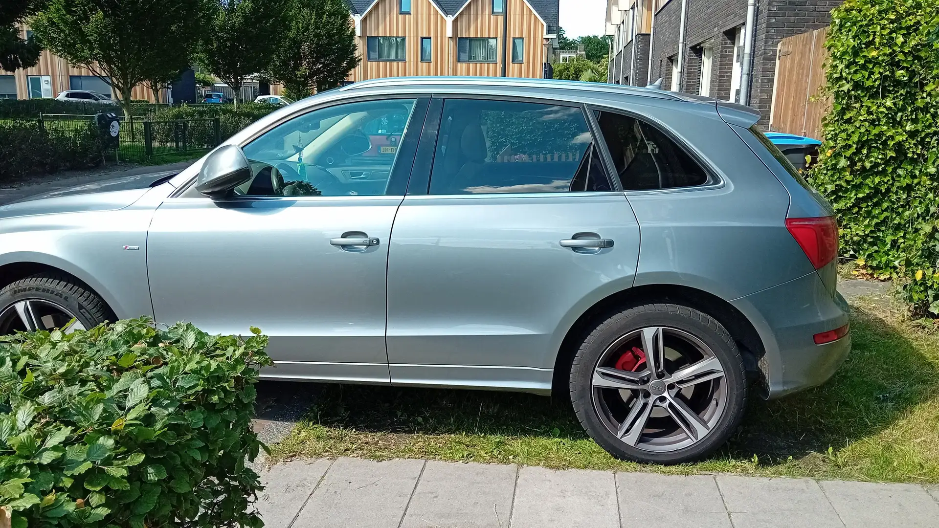 Audi Q5 3.0 tdi Grijs - 1