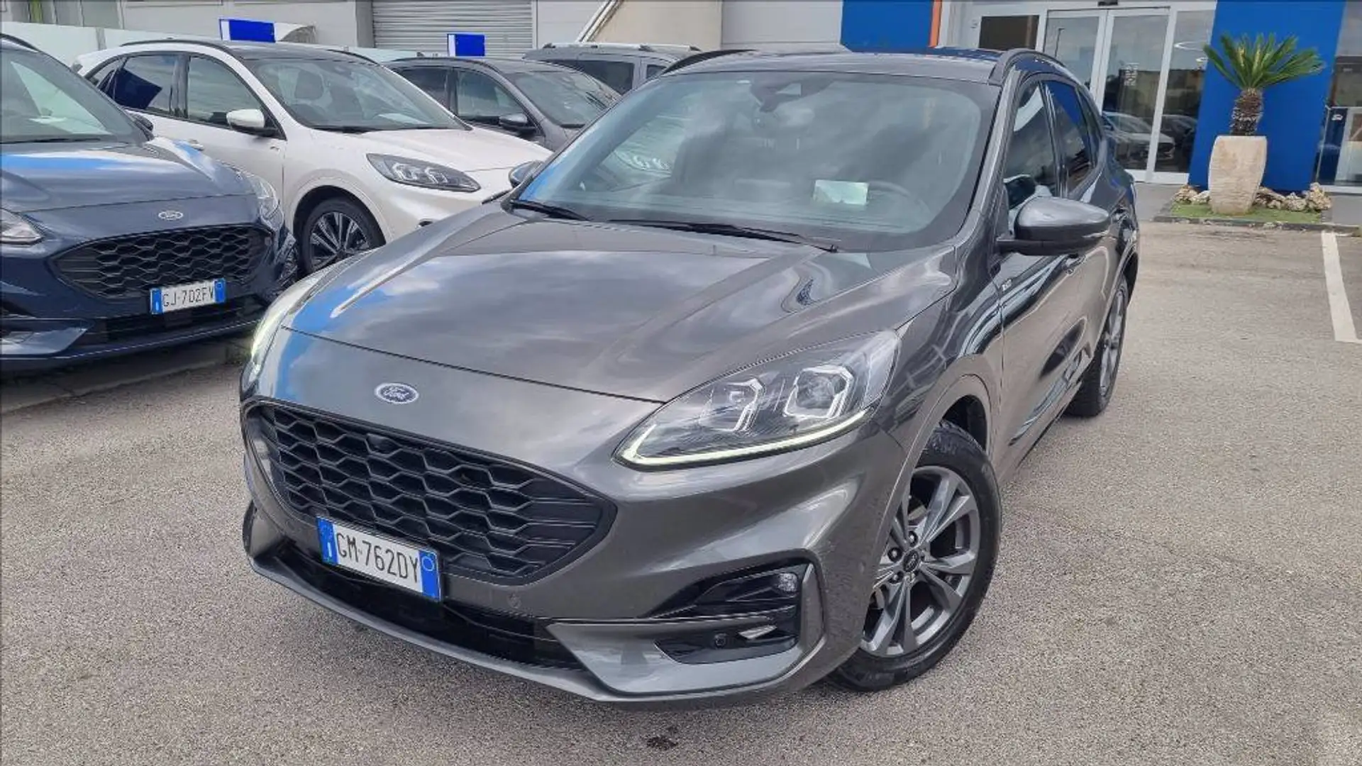 Ford Kuga 2.0 ecoblue st-line x 2wd 120cv auto Gris - 1
