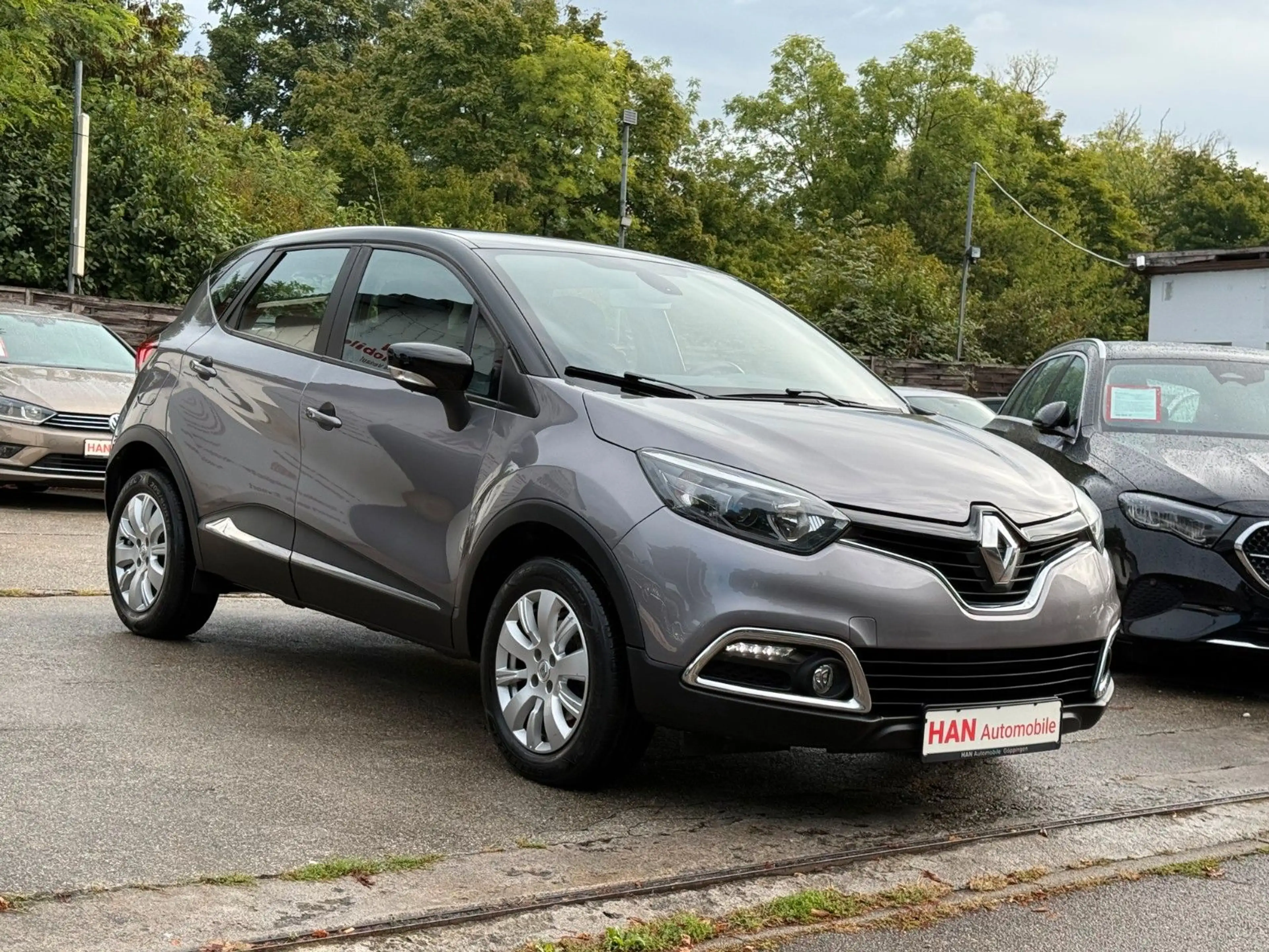 Renault Captur Experience/Automatik/Navi/Temp./PDC — photo 3