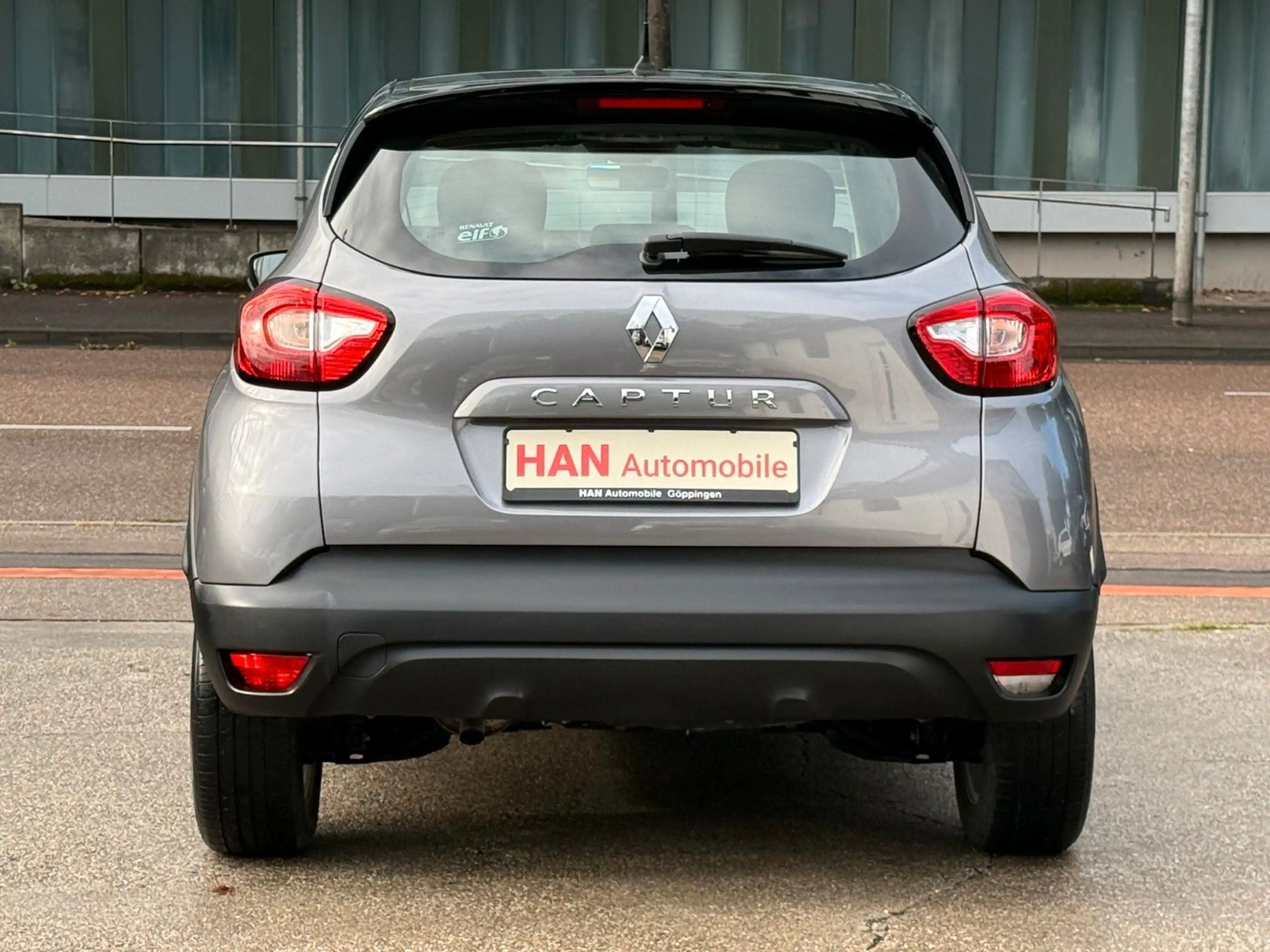 Renault Captur Experience/Automatik/Navi/Temp./PDC — photo 18