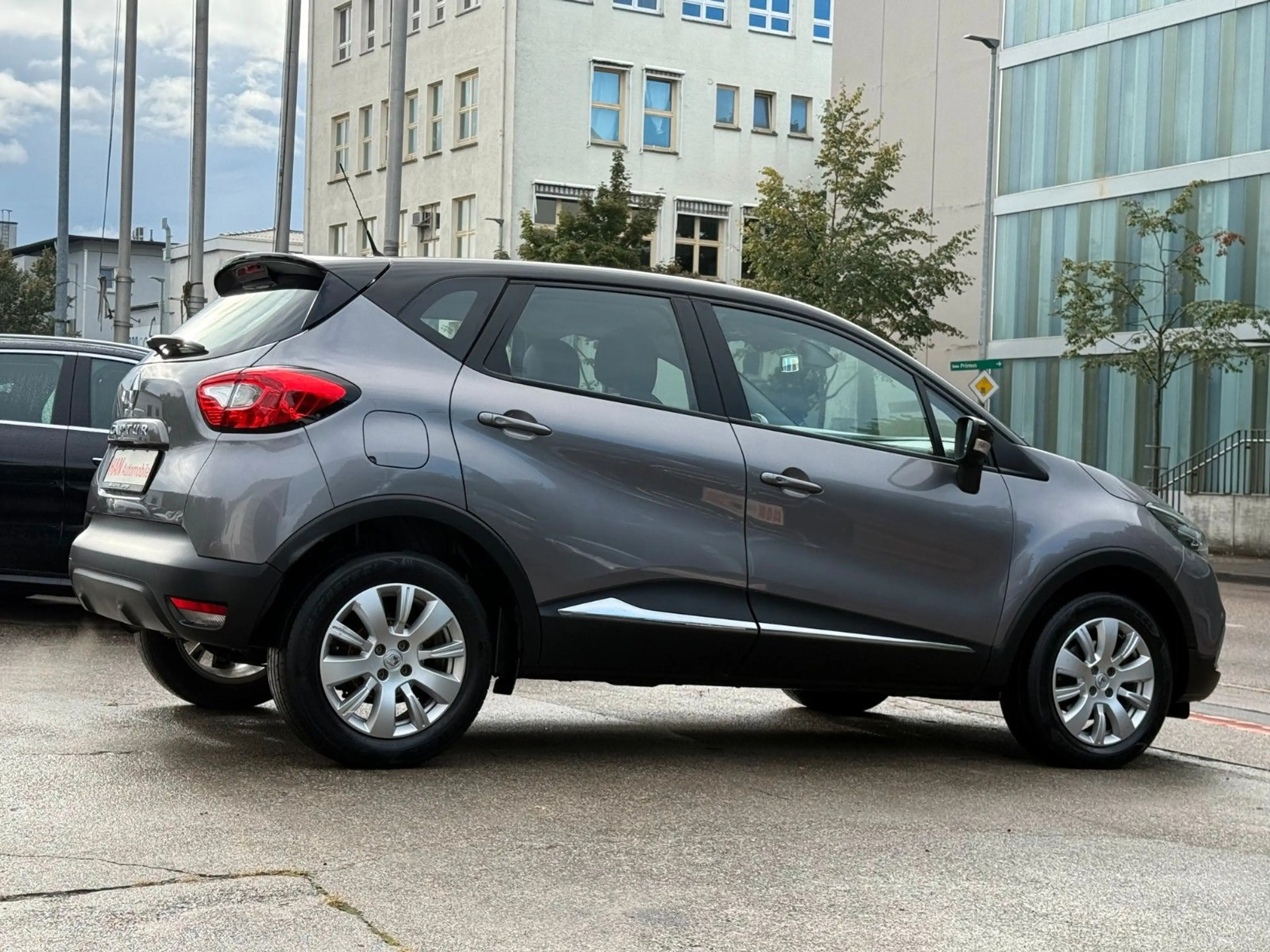 Renault Captur Experience/Automatik/Navi/Temp./PDC — photo 10