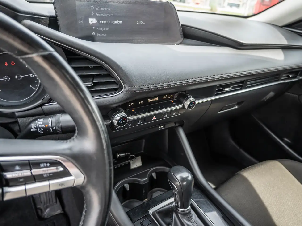 Mazda 3 снимка Mazda 3