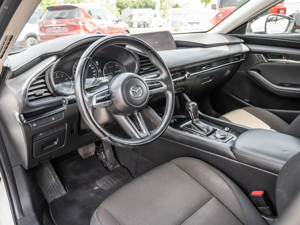 Mazda 3 снимка Mazda 3