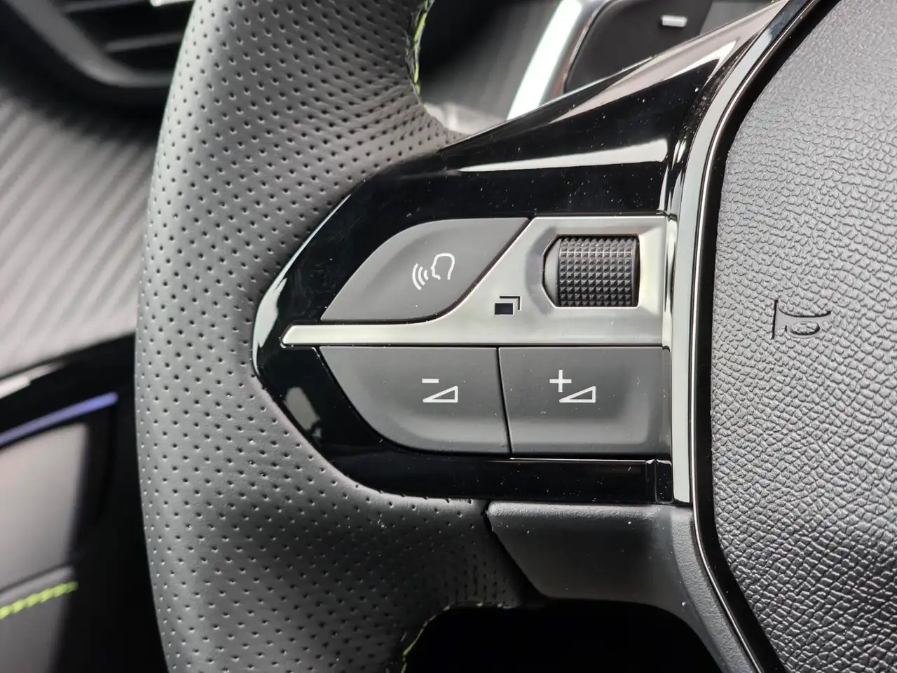 Peugeot 208 2026 — фото 15
