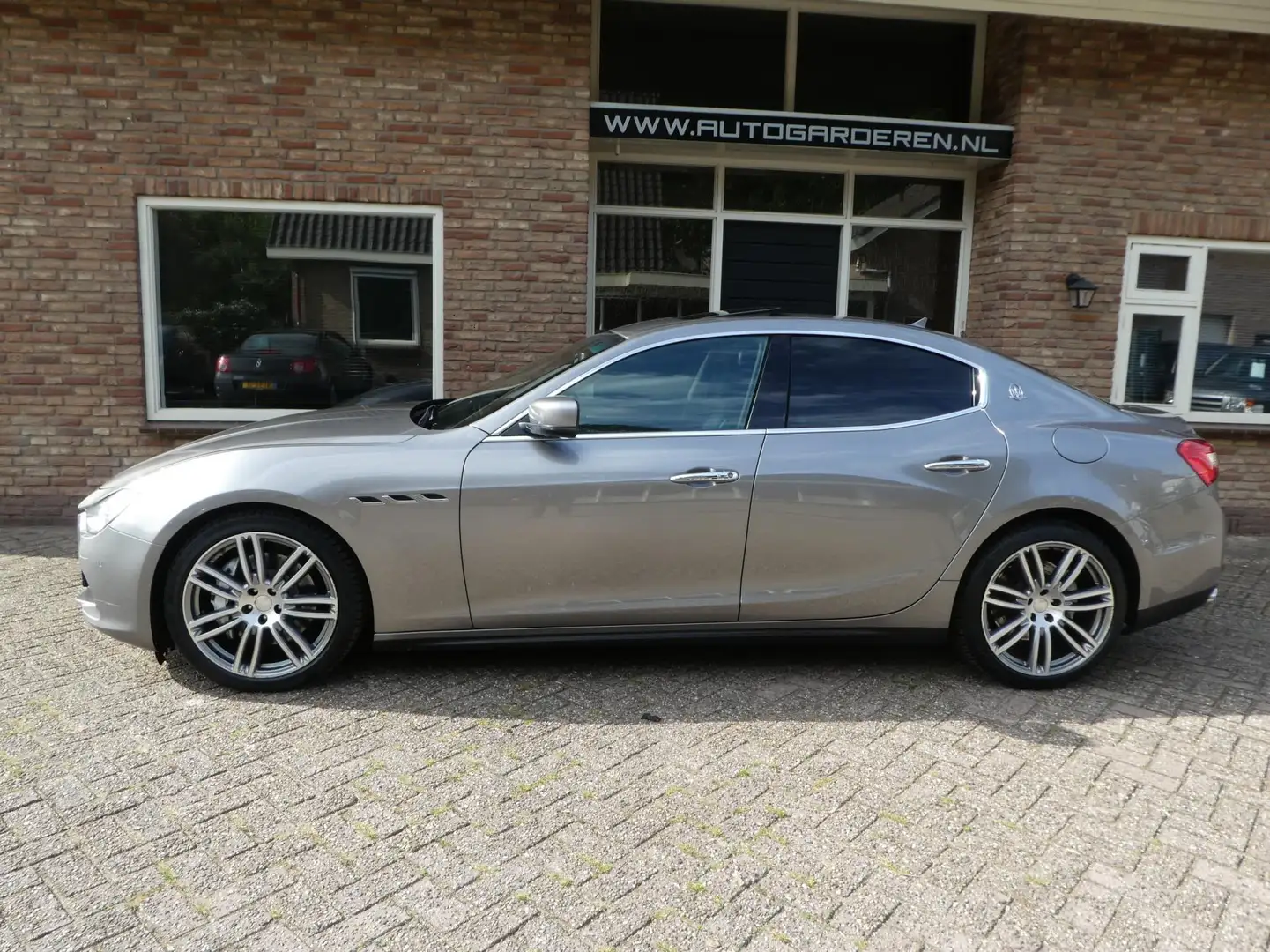 Maserati Ghibli 3.0 V6 D Grey - 2
