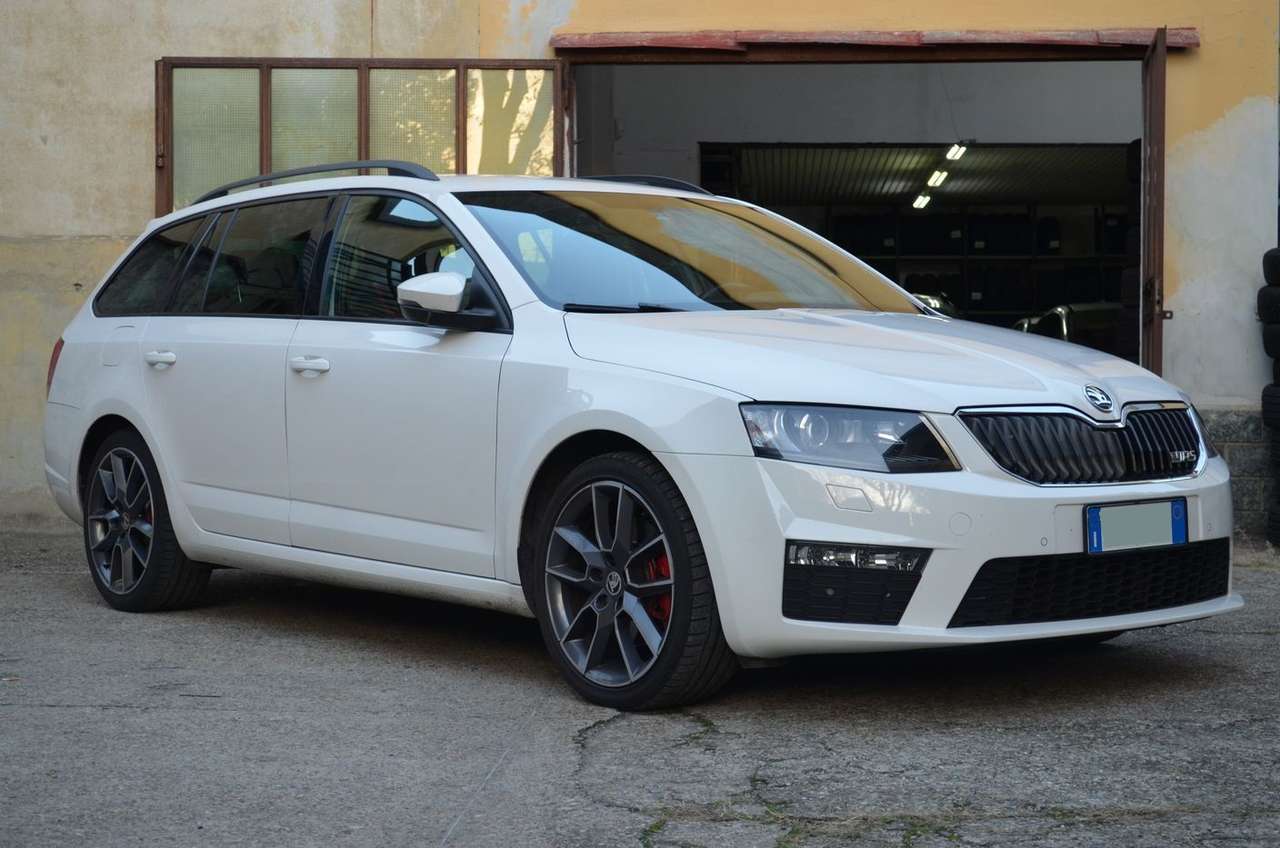 Skoda Octavia WAGON 2.0 TDI RS 4x4 184cv DSG *XENO* *NAVI*