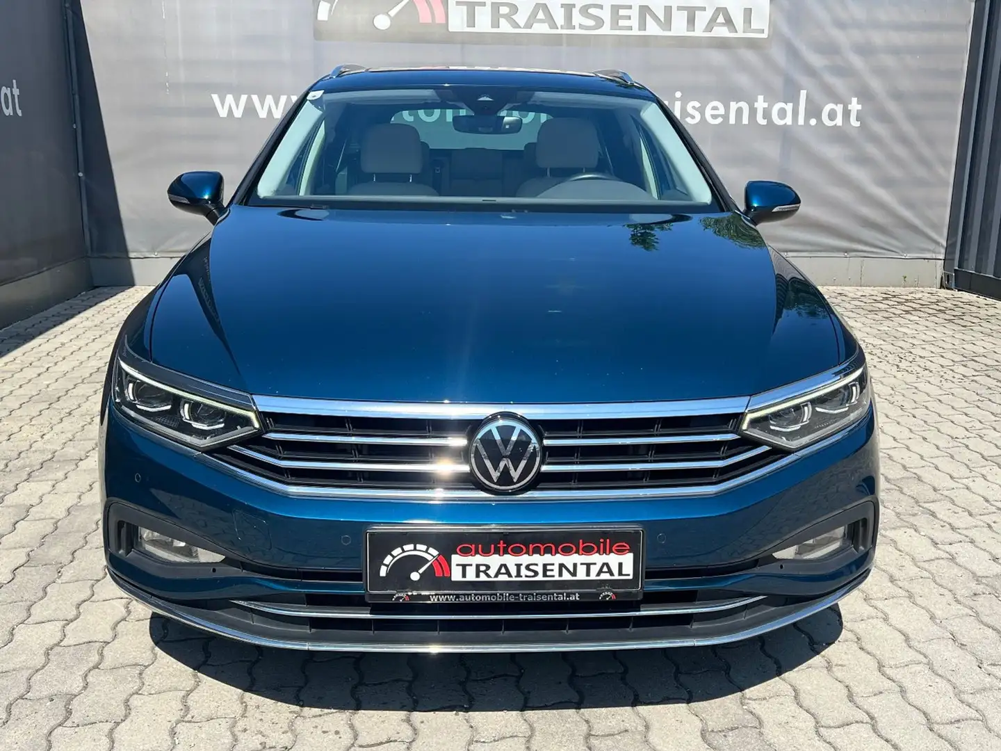 Volkswagen Passat Variant Passat 2.0 TDI BMT/Start-Stopp mit Glasschiebedac Blau - 2