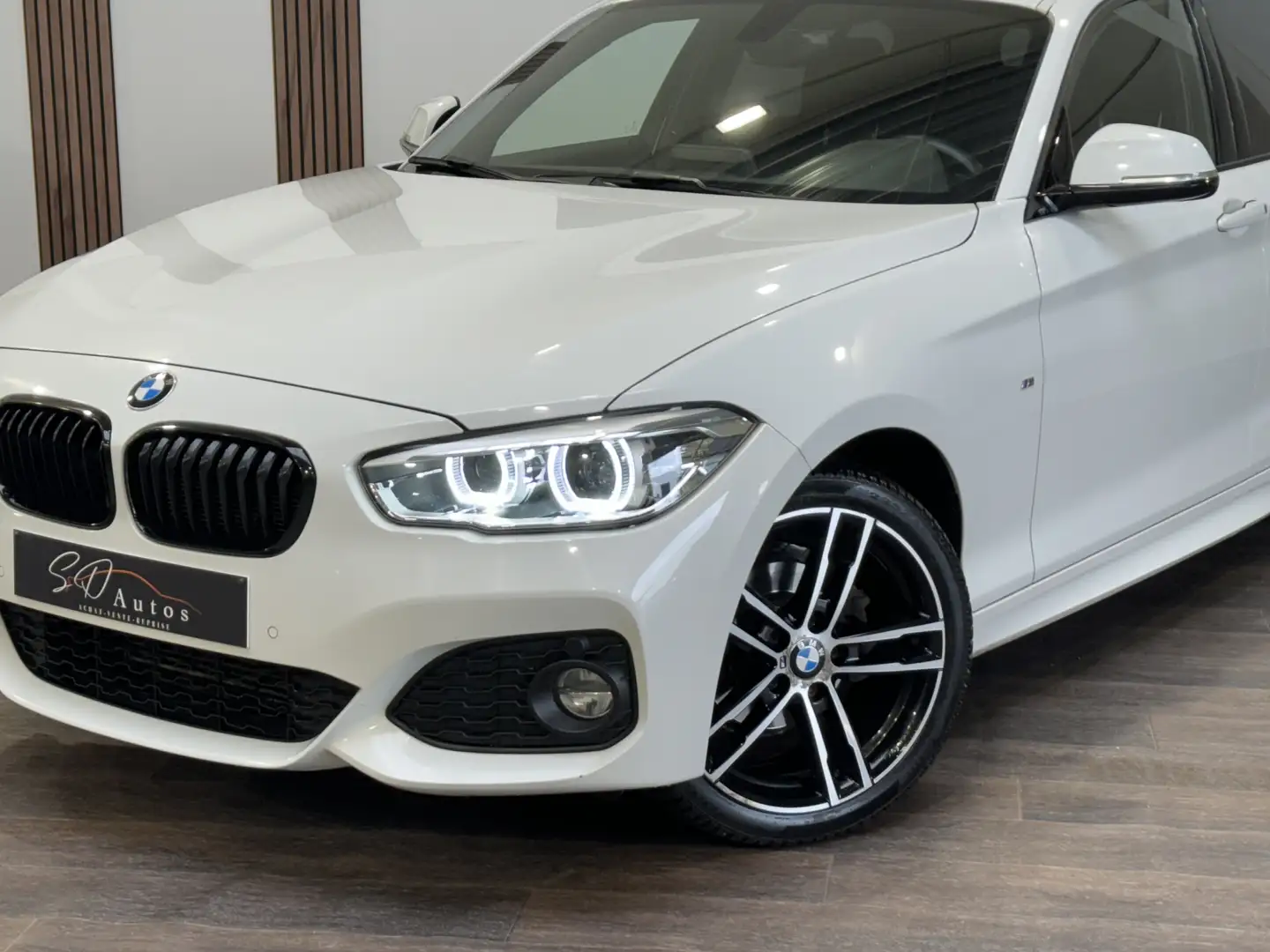 BMW 116 dAs * BOITE AUTOMATIQUE * PACK M * CAR-PLAY * Blanc - 2