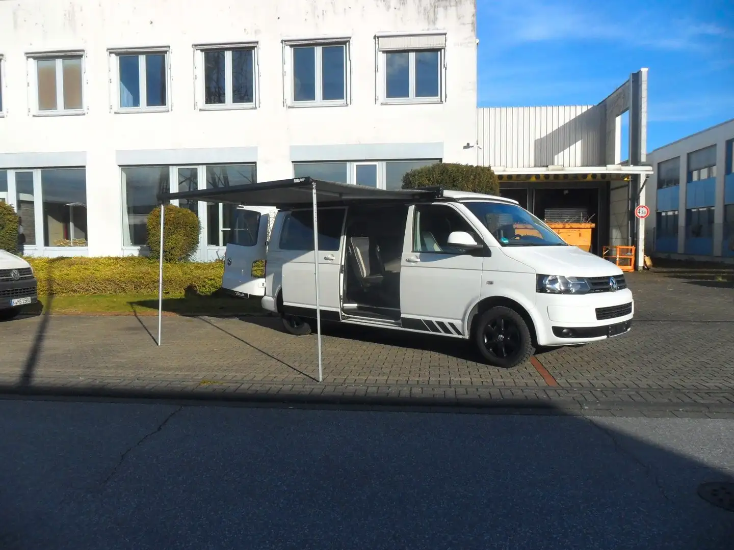 Volkswagen T5 Wohnmobil Camper*Klima*Navi*Leder*Aufstelldach Blanco - 1