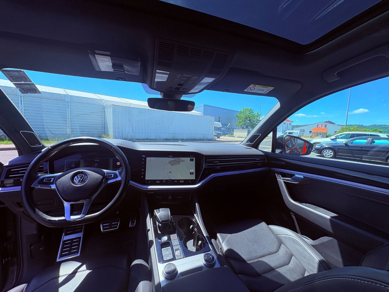 Volkswagen Touareg R-Line Dynaudio Suzuka AHK dig. Cockpit — photo 18