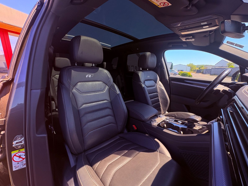 Volkswagen Touareg R-Line Dynaudio Suzuka AHK dig. Cockpit — photo 10