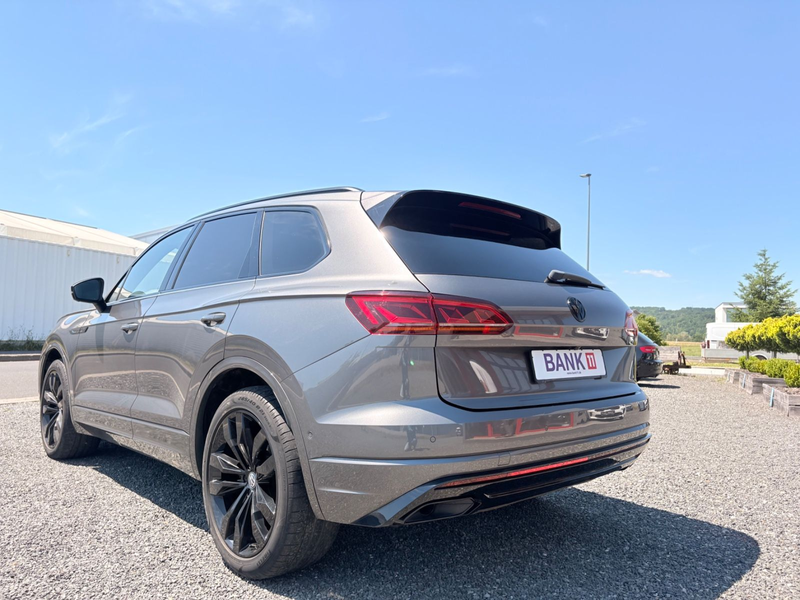 Volkswagen Touareg R-Line Dynaudio Suzuka AHK dig. Cockpit — photo 7