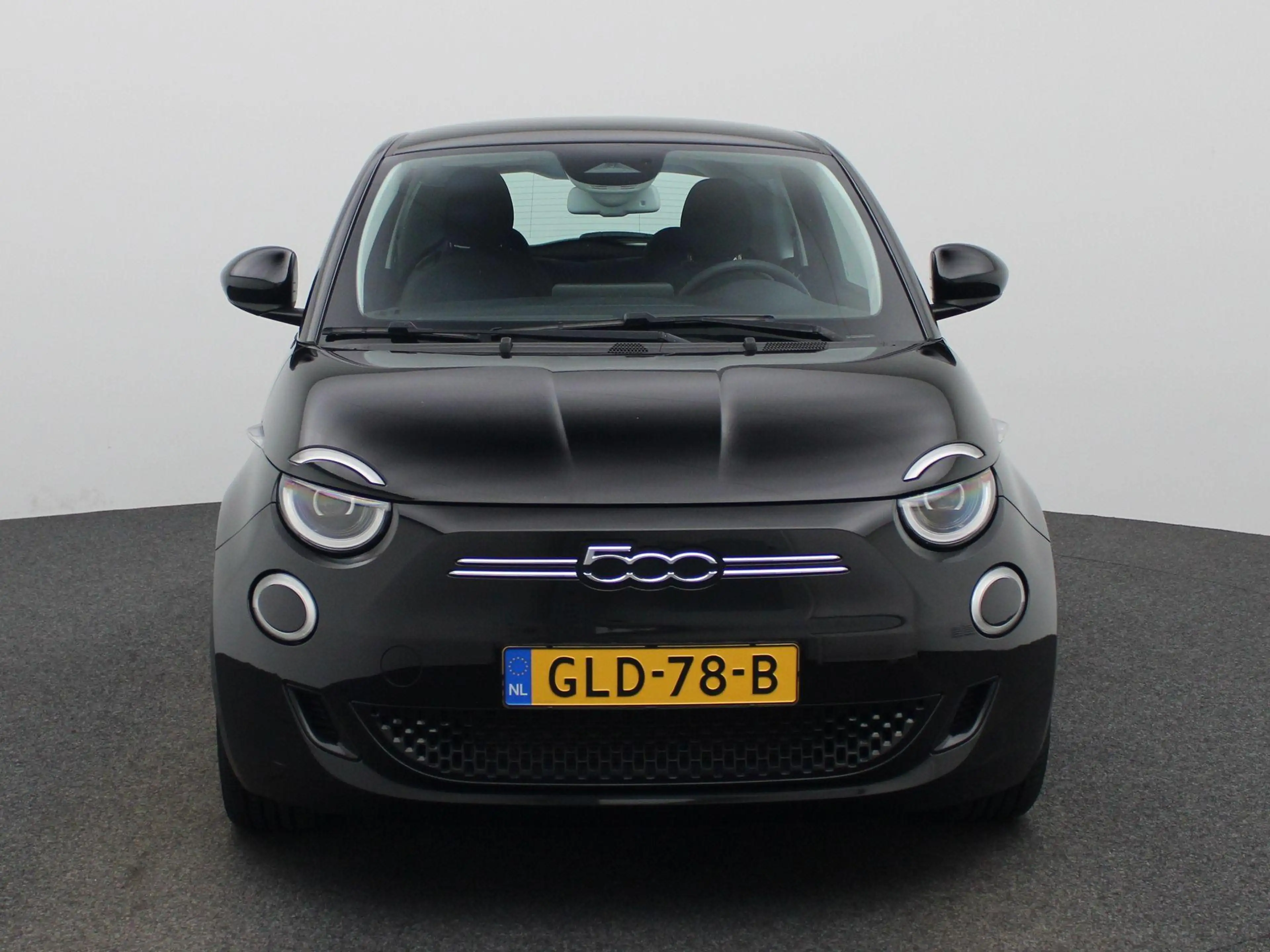 Fiat 500 RED 42 kWh — photo 3