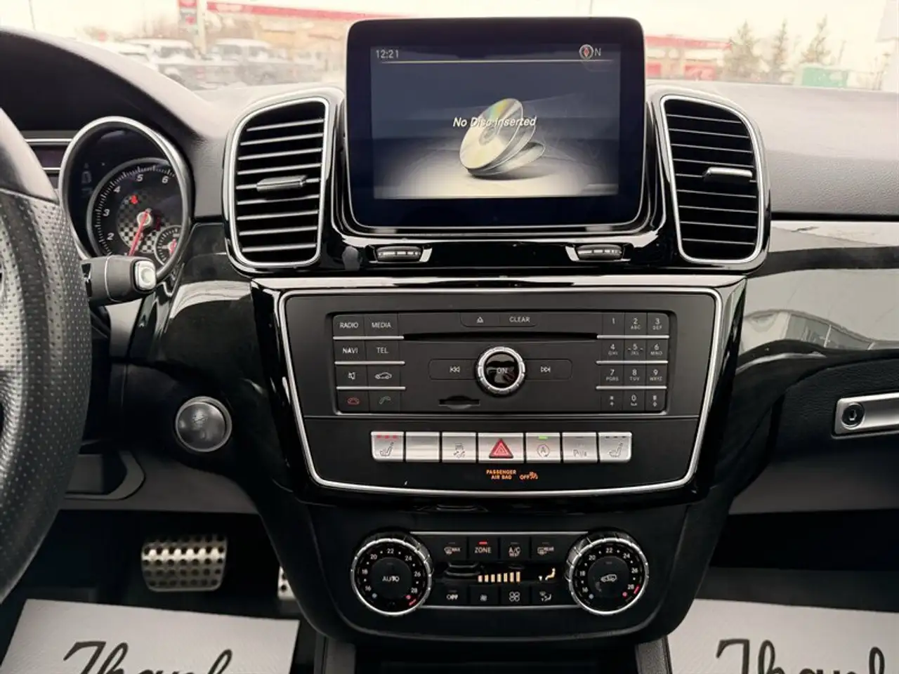 Mercedes-Benz GLE снимка Mercedes-Benz GLE