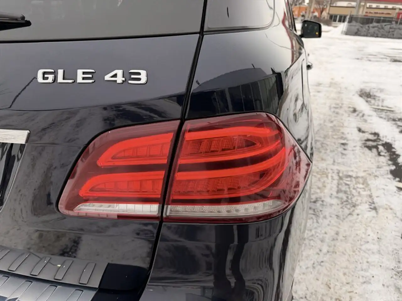 Mercedes-Benz GLE снимка Mercedes-Benz GLE