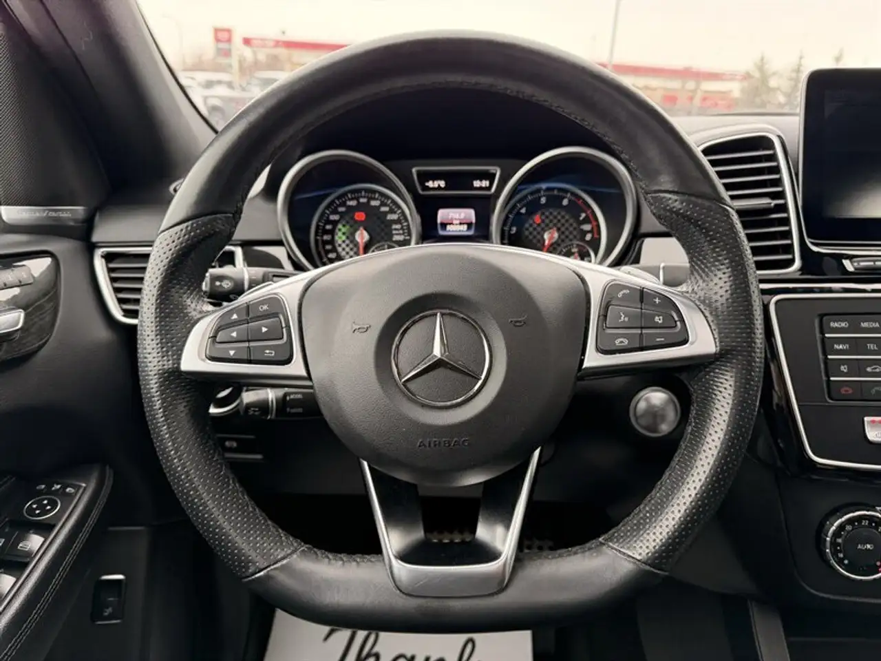 Mercedes-Benz GLE снимка Mercedes-Benz GLE