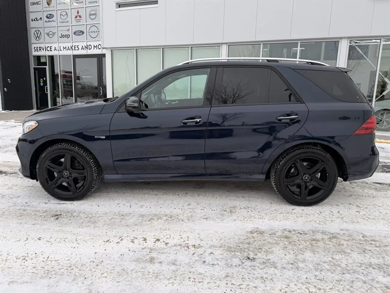 Mercedes-Benz GLE снимка Mercedes-Benz GLE