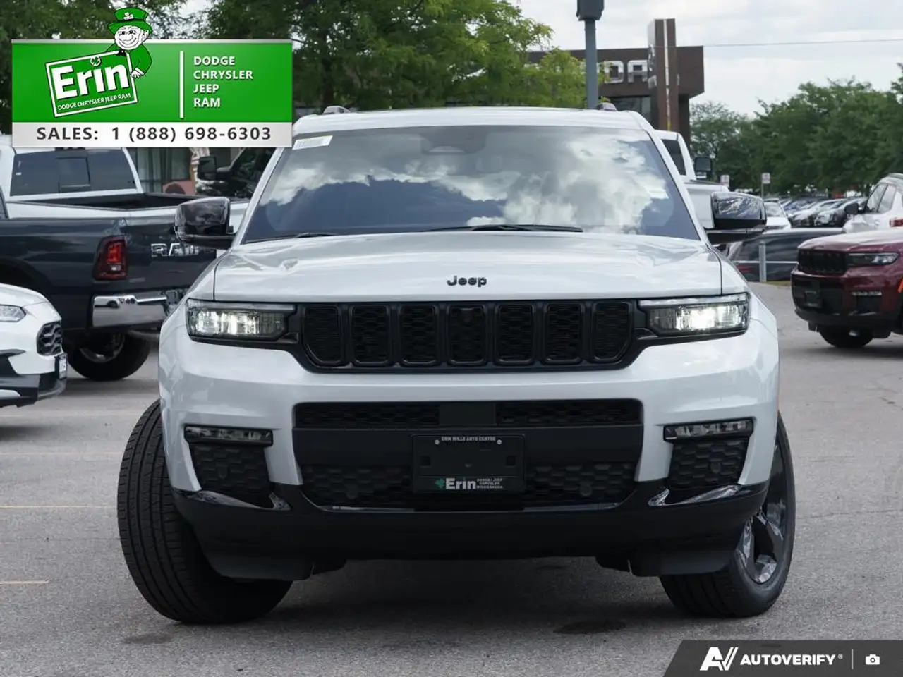 Jeep Grand Cherokee снимка Jeep Grand Cherokee
