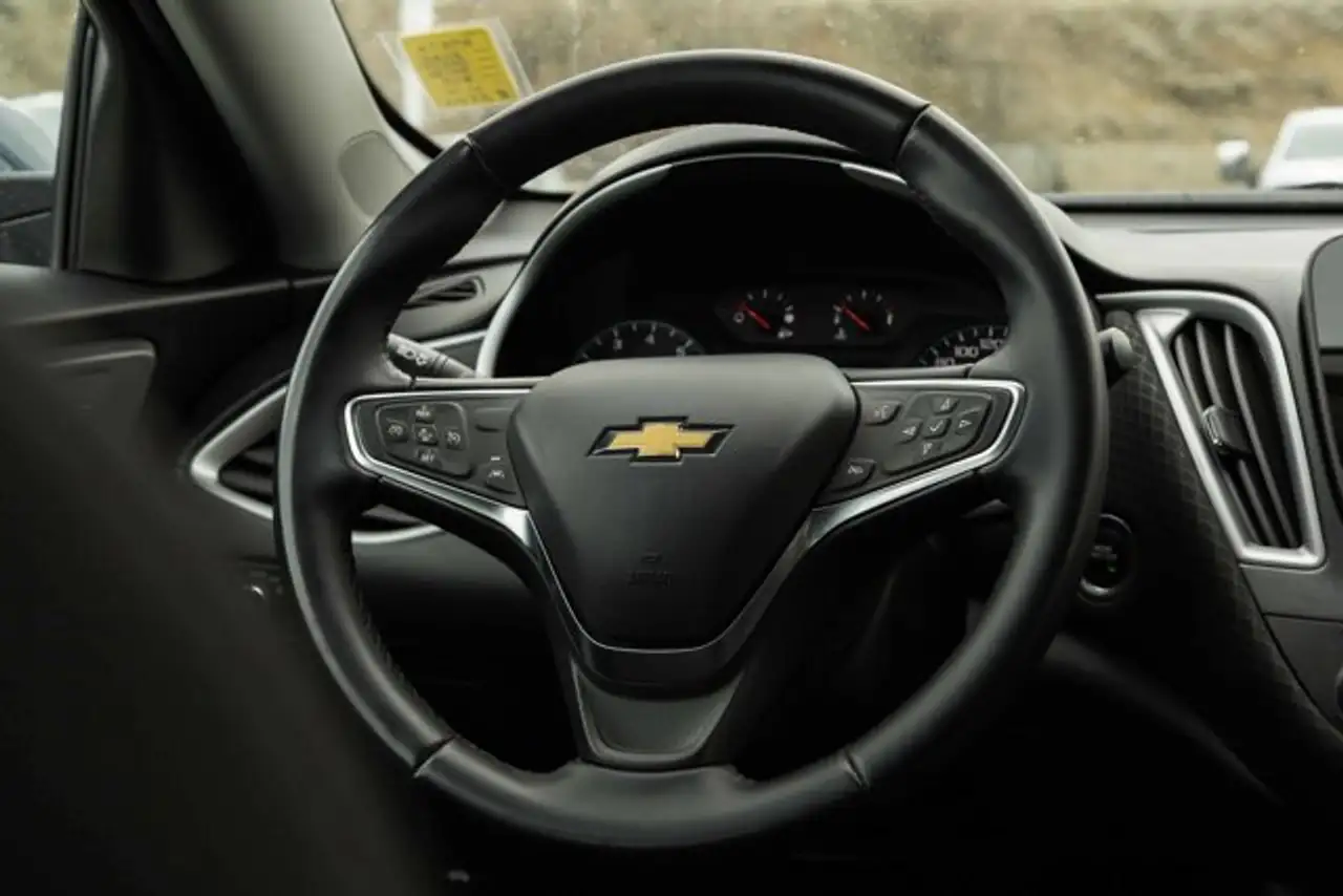 Chevrolet Malibu снимка Chevrolet Malibu