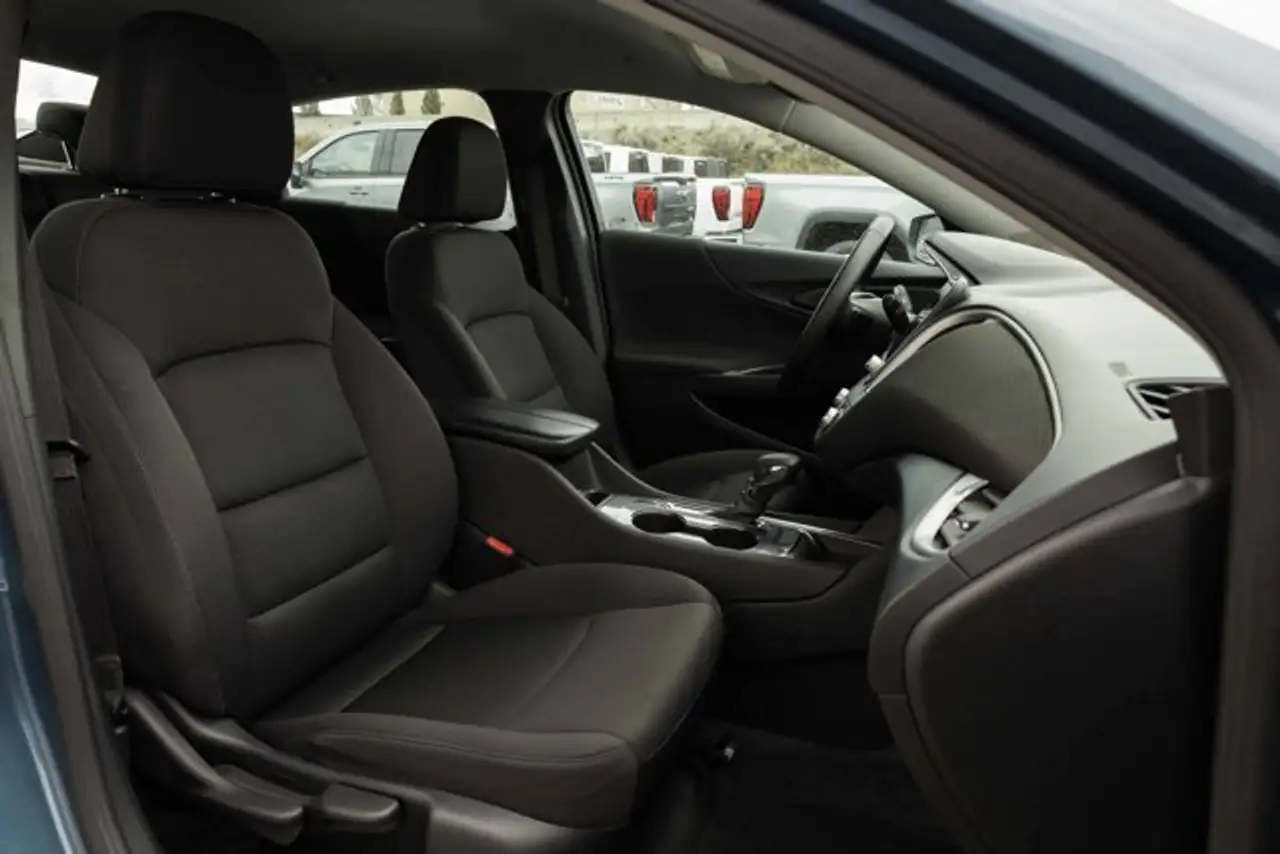 Chevrolet Malibu снимка Chevrolet Malibu