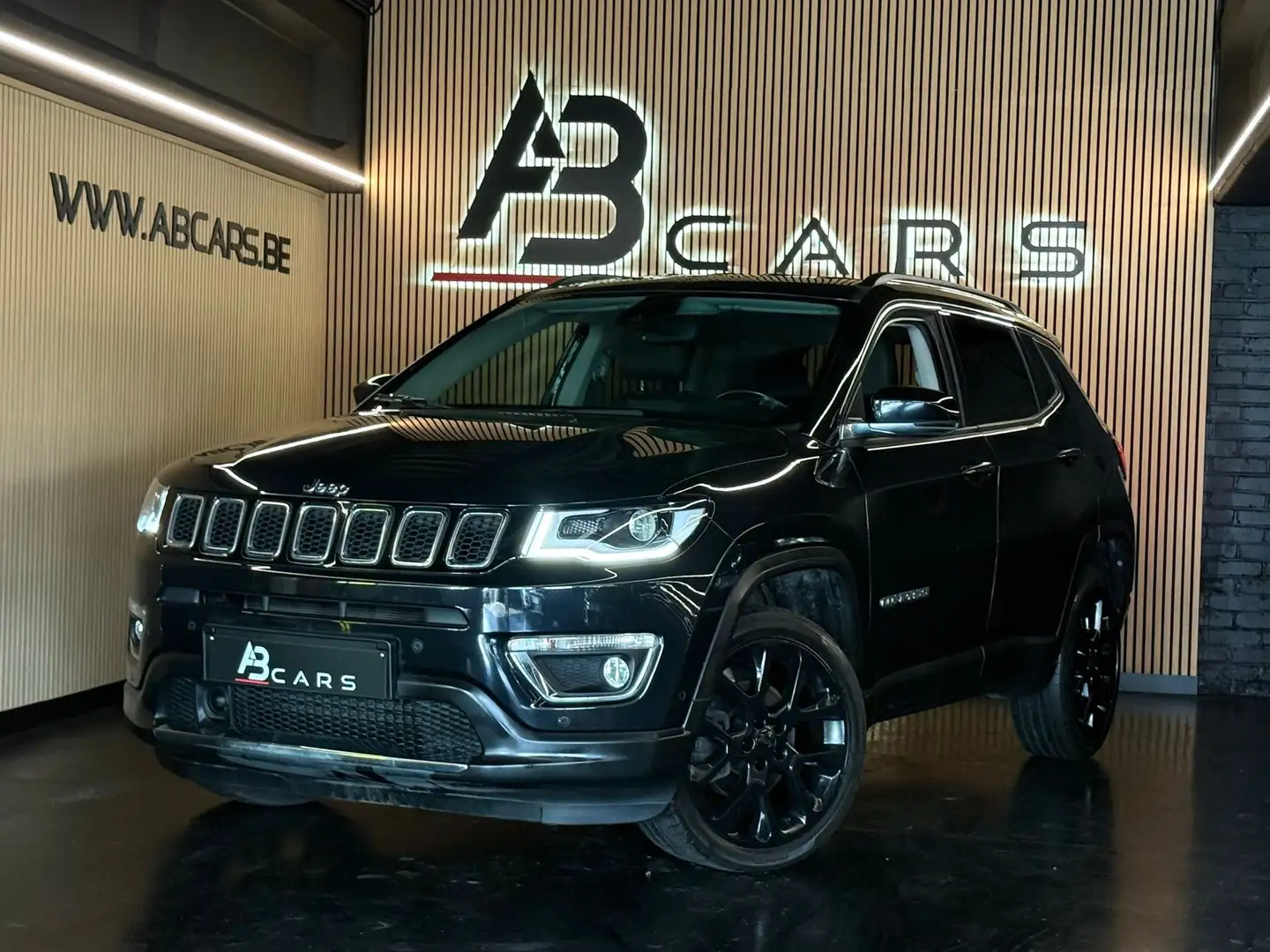 Jeep Compass 1.3 Turbo 4x2 Sport * GARANTIE 12 MOIS * crna - 1