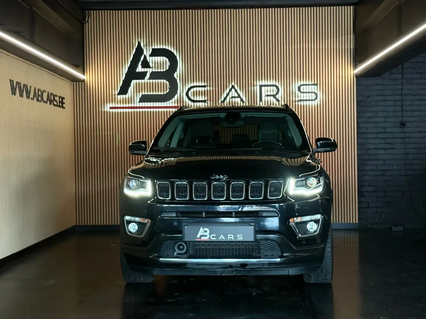Jeep Compass 1.3 Turbo 4x2 Sport * GARANTIE 12 MOIS * crna - 2