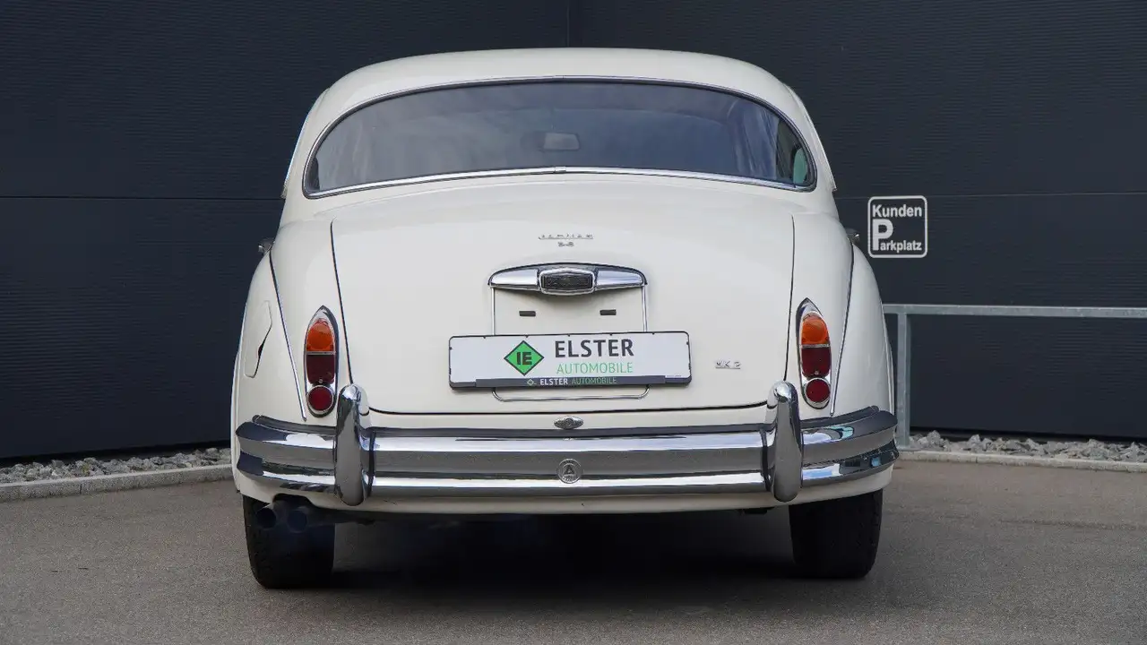 Jaguar MK II, foto 2