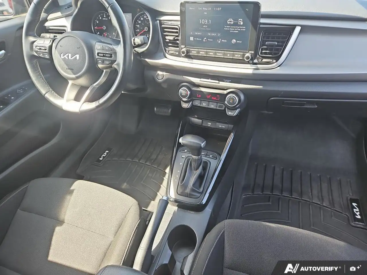 Kia Rio снимка Kia Rio