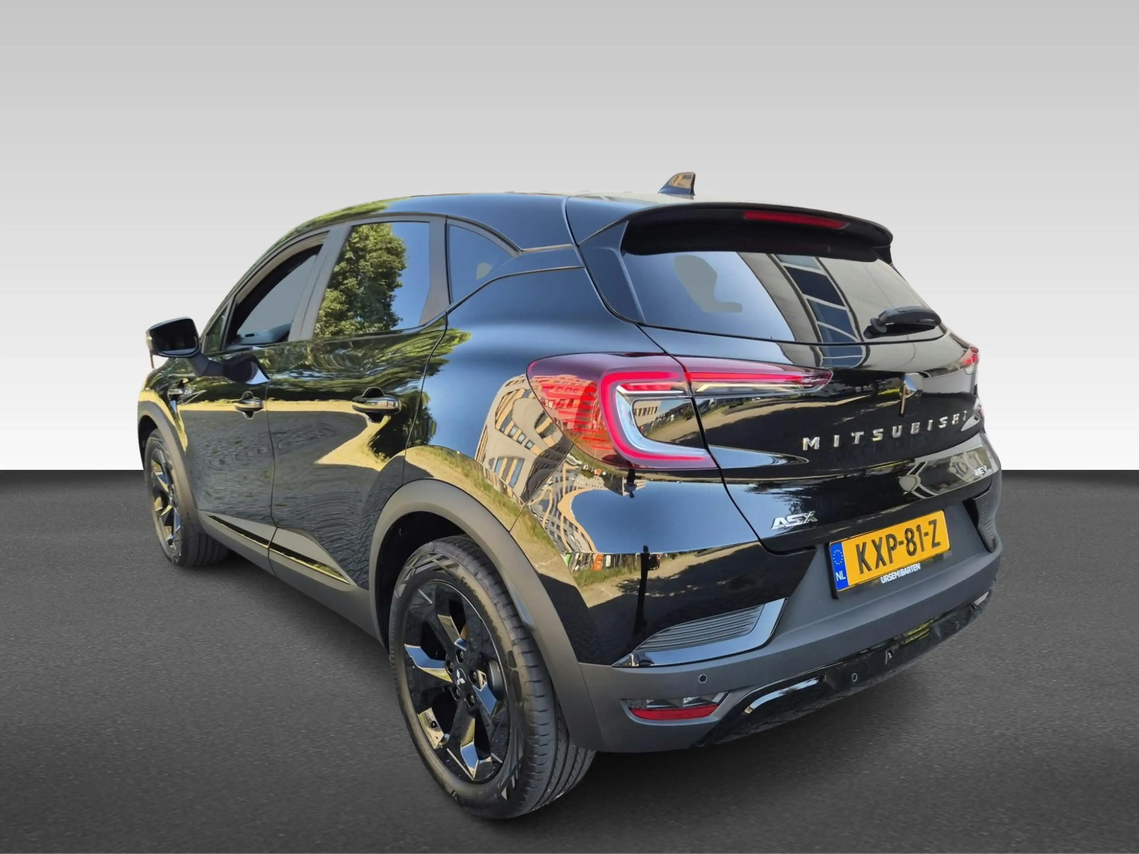 Mitsubishi ASX 1.8 HEV Black Edition | Achteruitrijcamera — photo 6