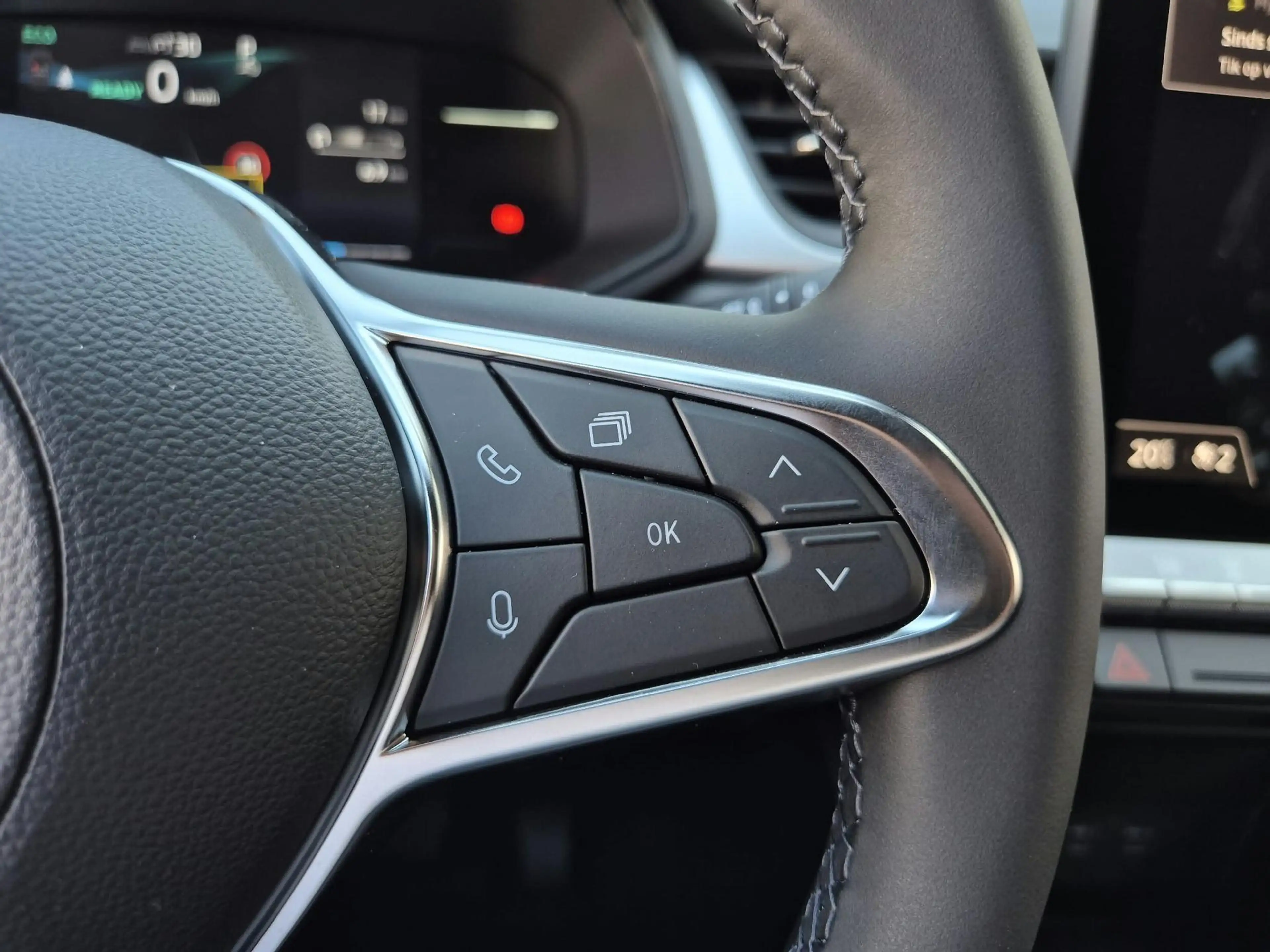 Mitsubishi ASX 1.8 HEV Black Edition | Achteruitrijcamera — photo 10