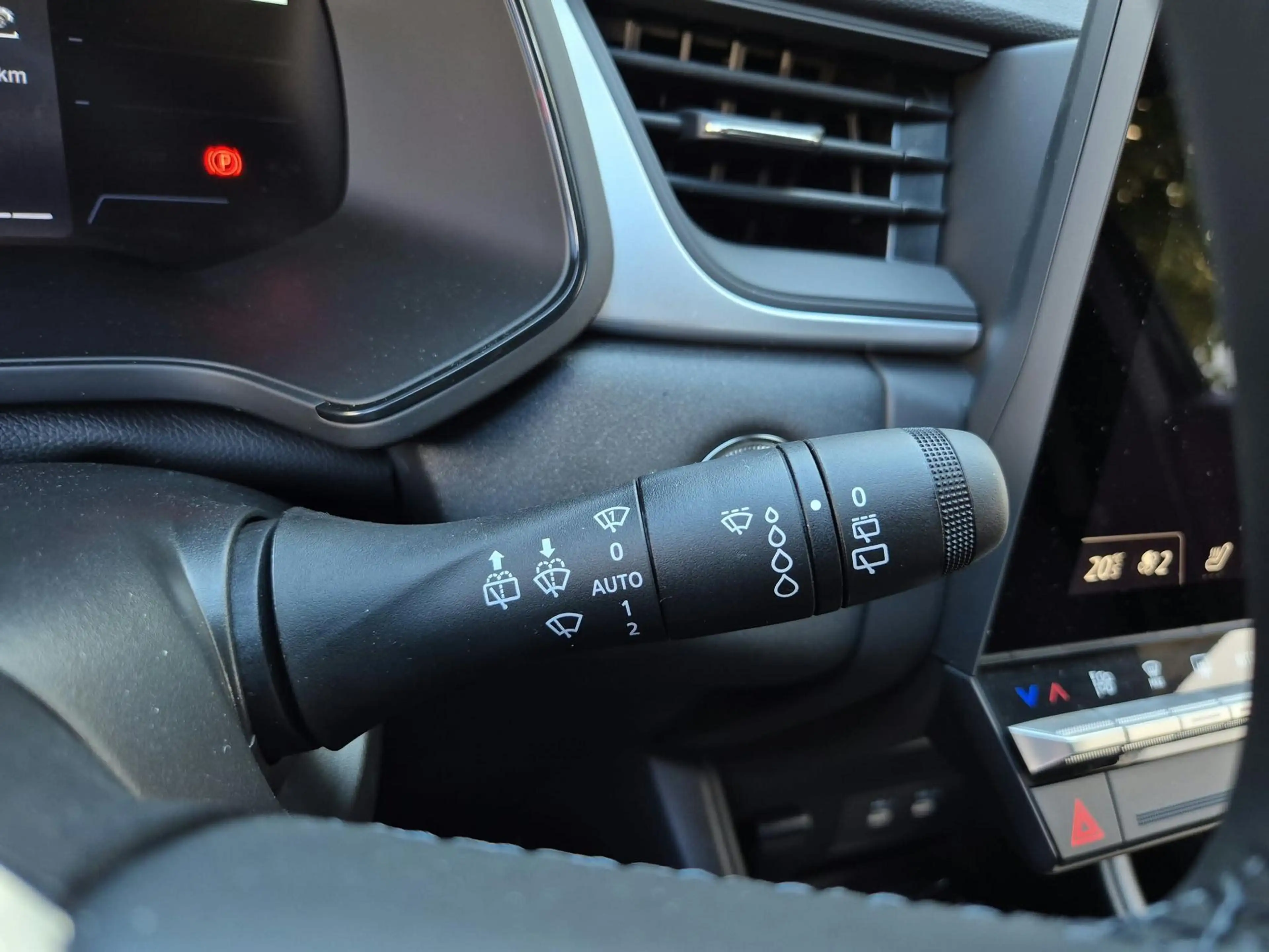 Mitsubishi ASX 1.8 HEV Black Edition | Achteruitrijcamera — photo 12