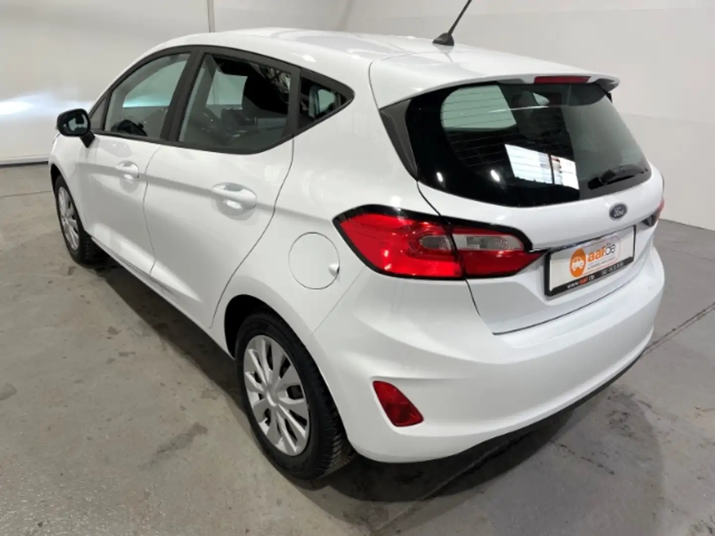 Ford Fiesta 1.1 Cool & Connect EU6d LED Klima PDC SHZ Weiß - 2