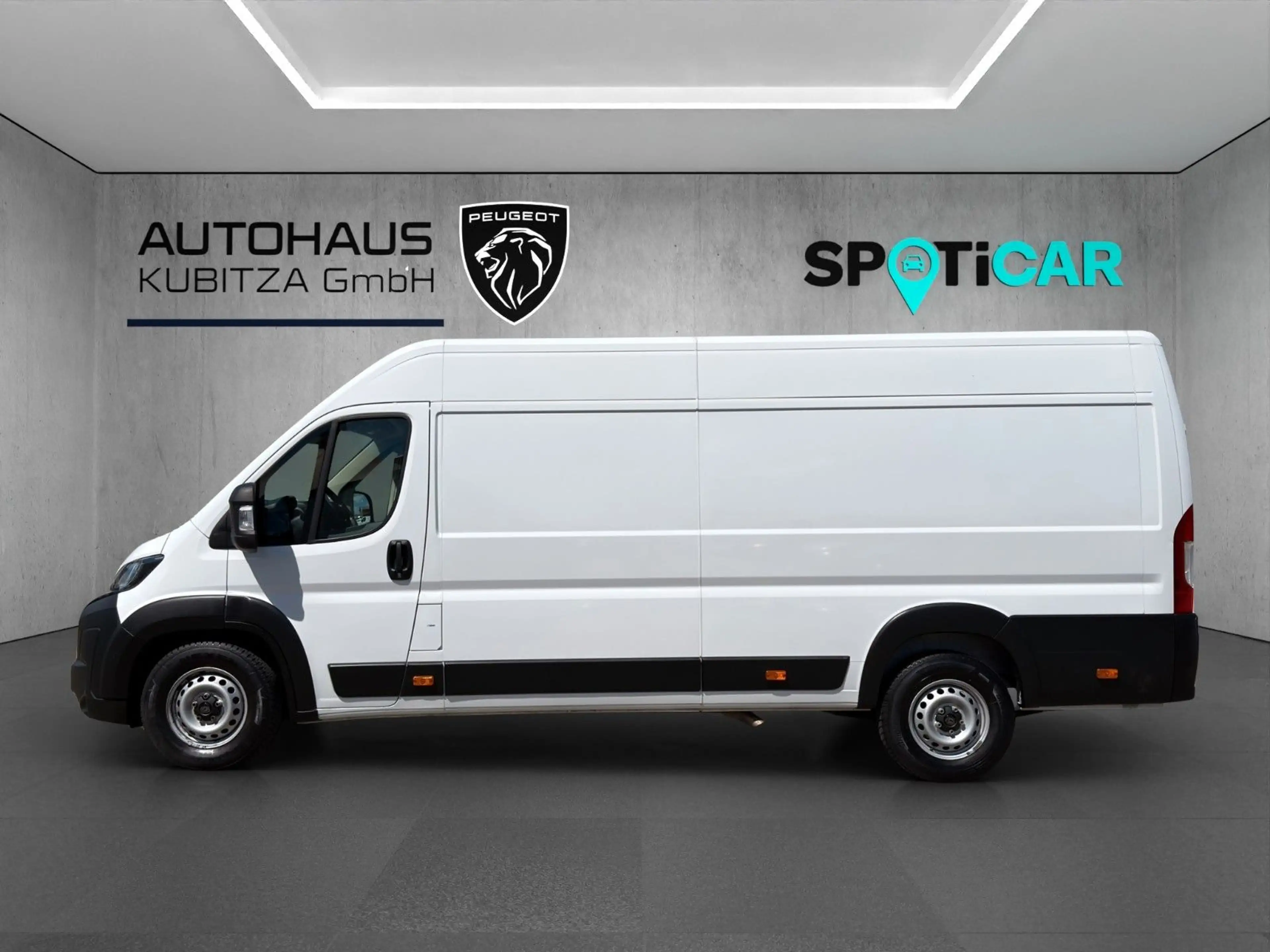 Peugeot Boxer KW 435 L4H2 HDi 180 EAT8 — photo 3