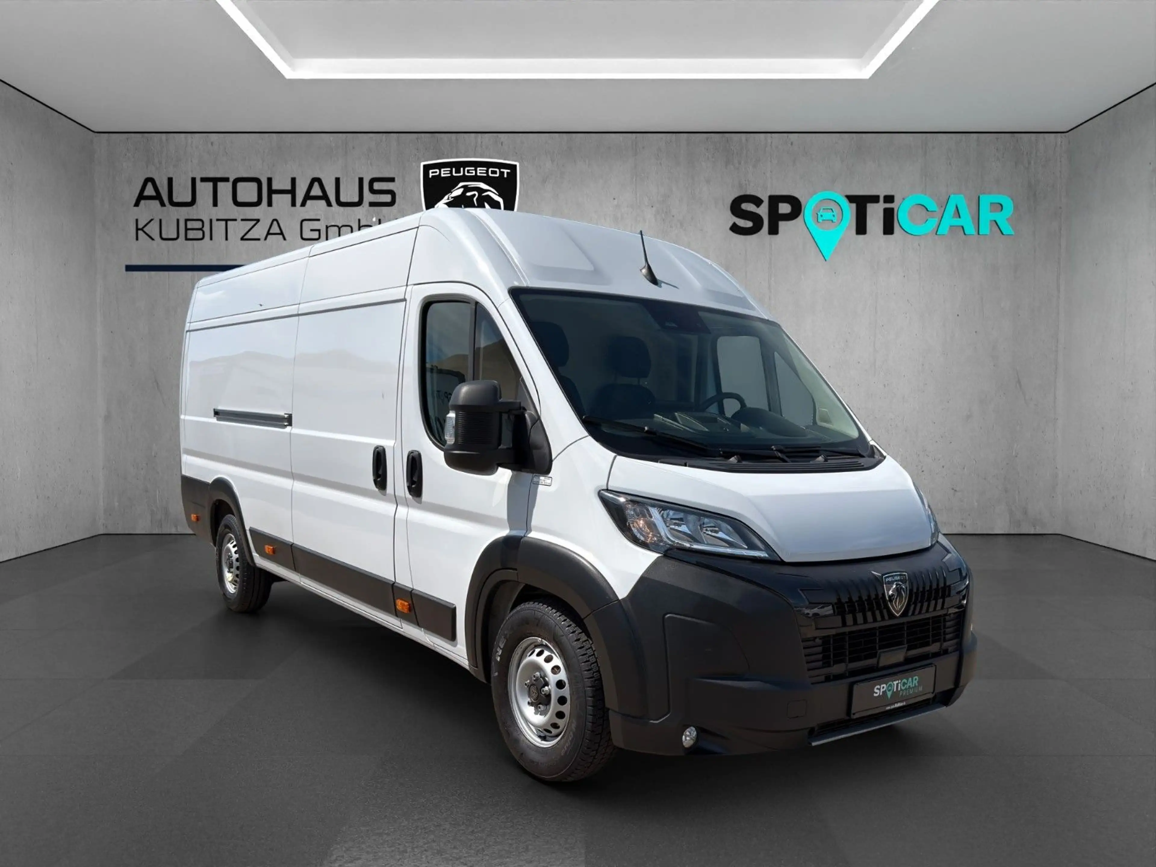 Peugeot Boxer KW 435 L4H2 HDi 180 EAT8 — photo 8