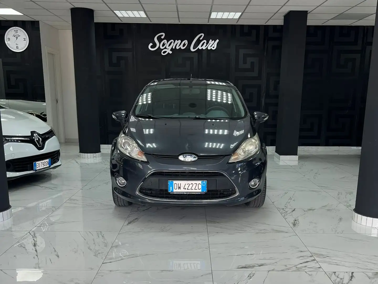 Ford Fiesta Fiesta VI 2008 5p 1.2 16v Titanium 82cv Grau - 1
