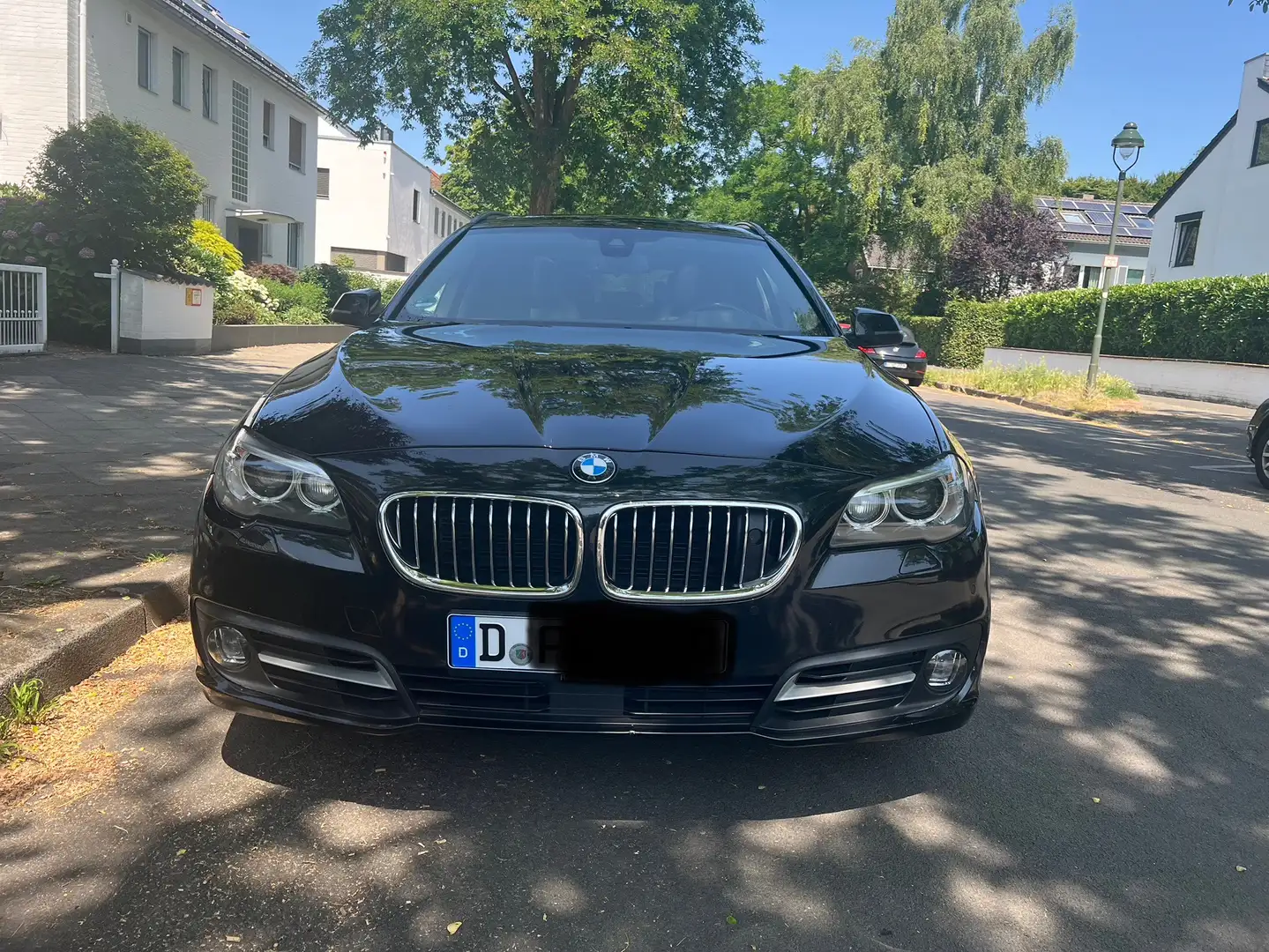 BMW 530 530 d xDrive Schwarz - 1