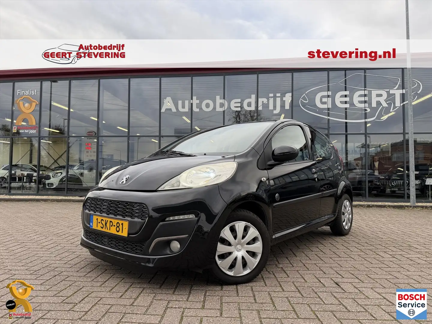Peugeot 107 1.0 12V 5DR / Apple Carplay / Cruise Control Zwart - 1