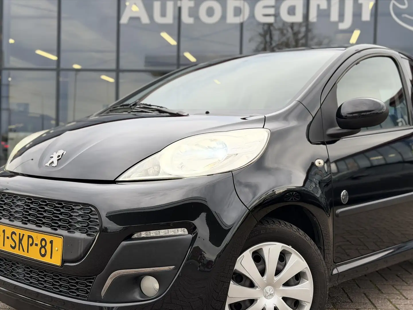 Peugeot 107 1.0 12V 5DR / Apple Carplay / Cruise Control Zwart - 2