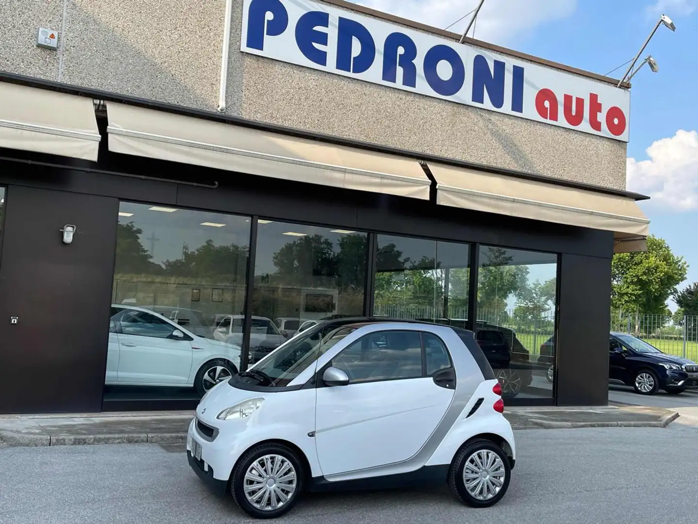 smart forTwo 1000 45 kW MHD coupé pure automatica Neopatentati Wit - 1