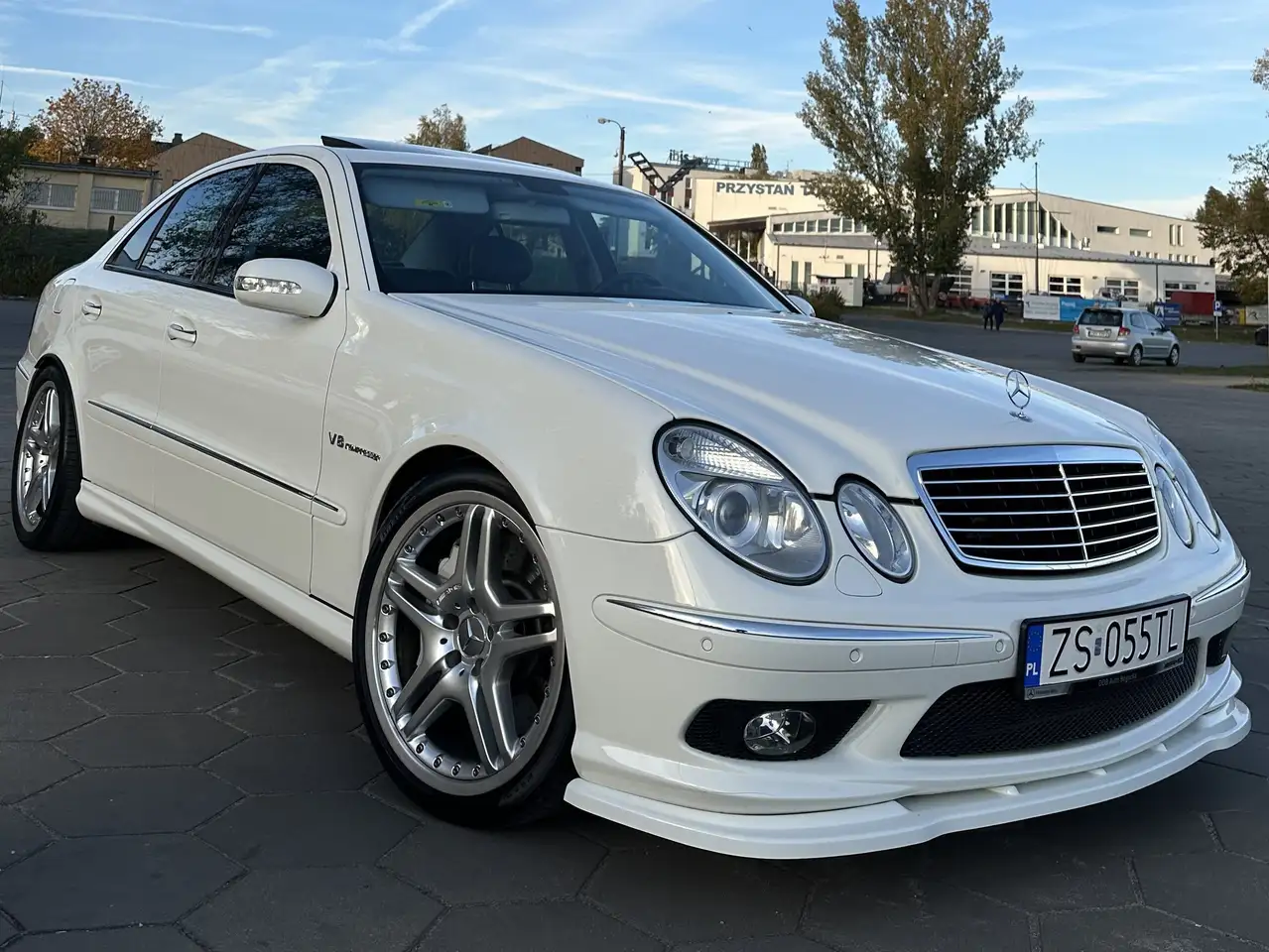 Mercedes-Benz E 55 AMG