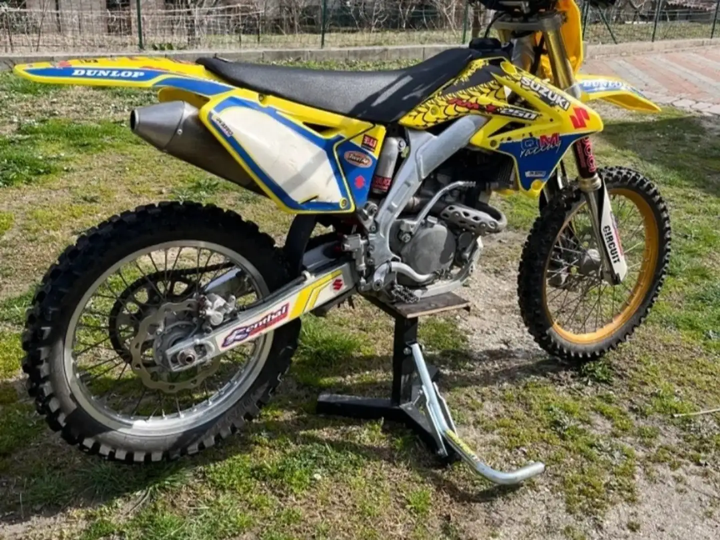 Suzuki RMZ 250 Жовтий - 1