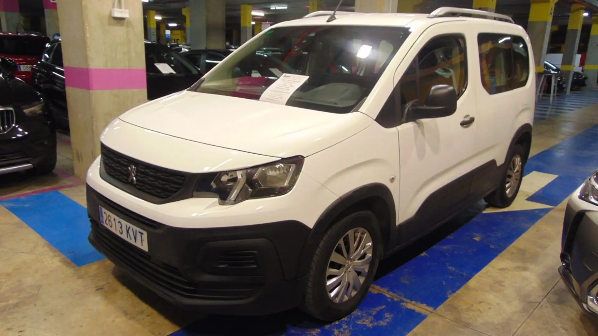 Peugeot Rifter 1.5BLUEHDI 100CV ACTIVE Wit - 2