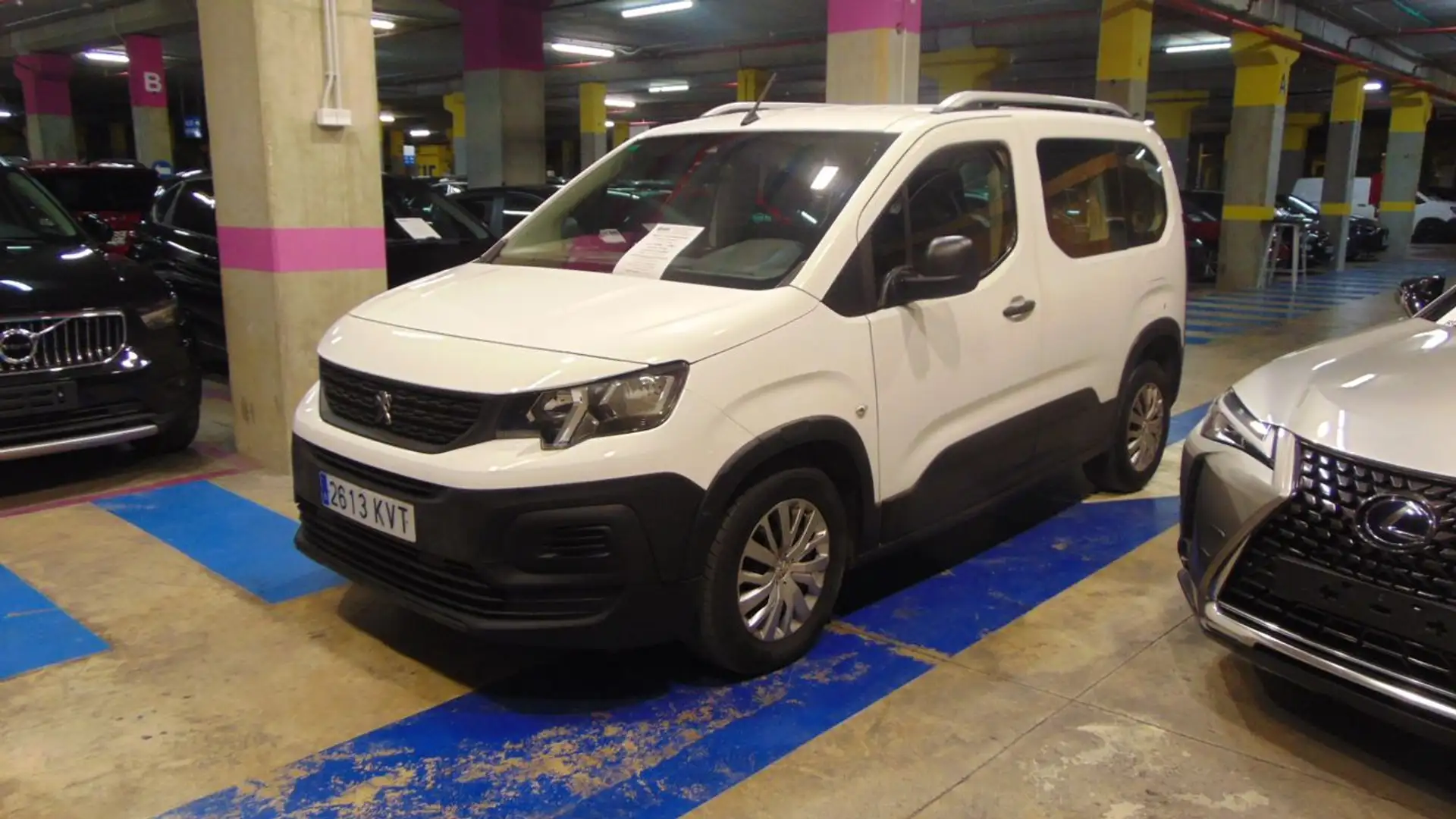 Peugeot Rifter 1.5BLUEHDI 100CV ACTIVE Wit - 1