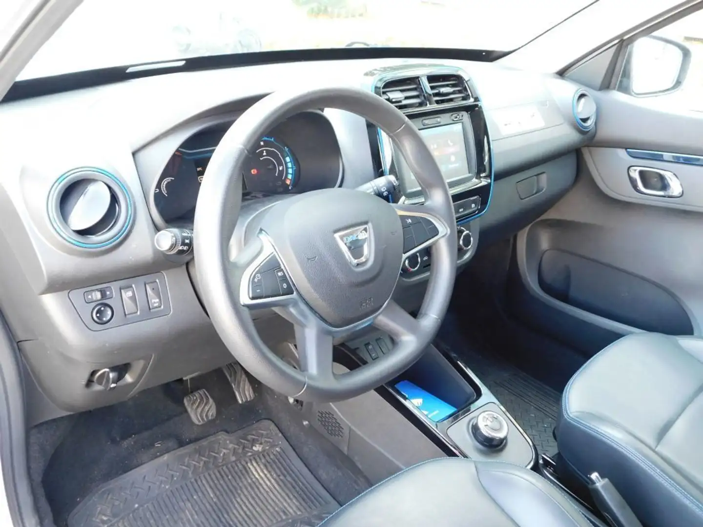Dacia Spring Electric 45 Business Šedá - 2