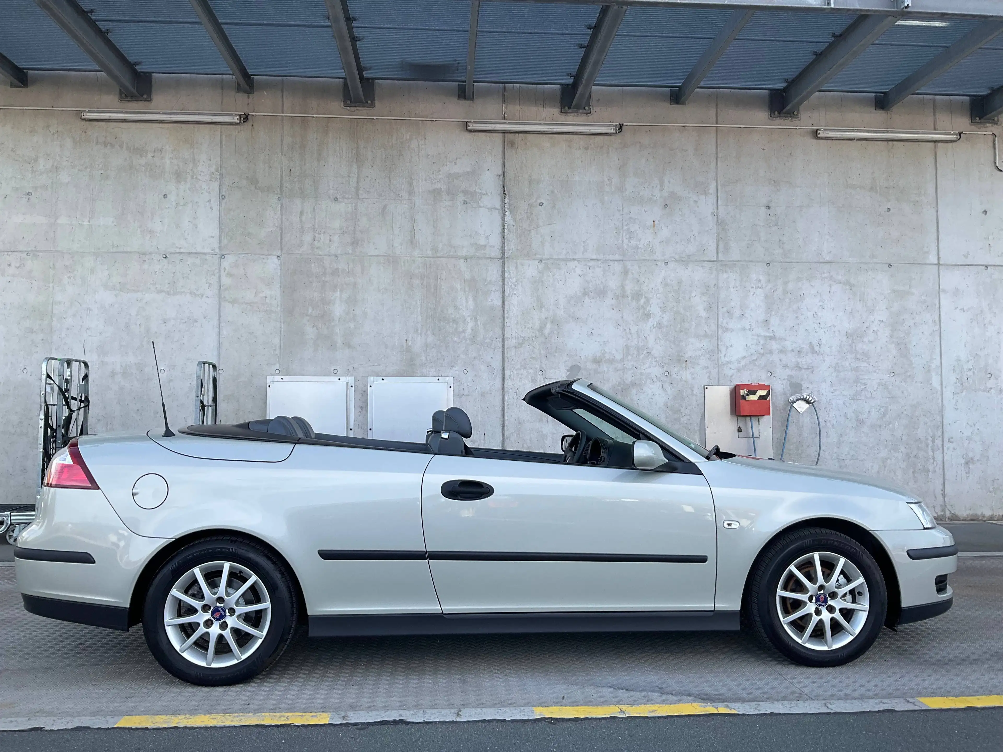 Saab 9-3 9-3 Cabriolet 1.8 t Cabrio 1.Hand Unfallfrei TüV Neu