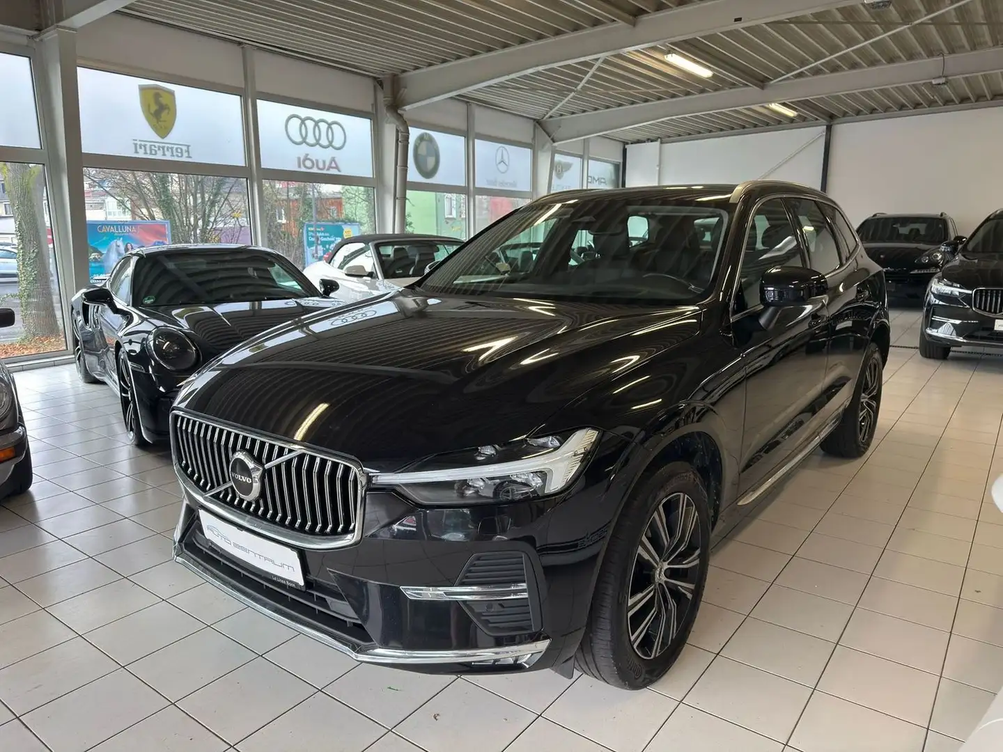 Volvo XC60 Inscription 2WD/Aktives-Fahrwerk/R.Kam/Massage Noir - 1