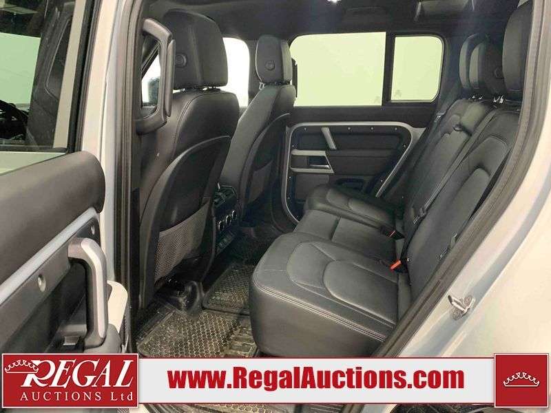2024 Land Rover Defender 110 P400 X-DYNAMIC SE thumb 6